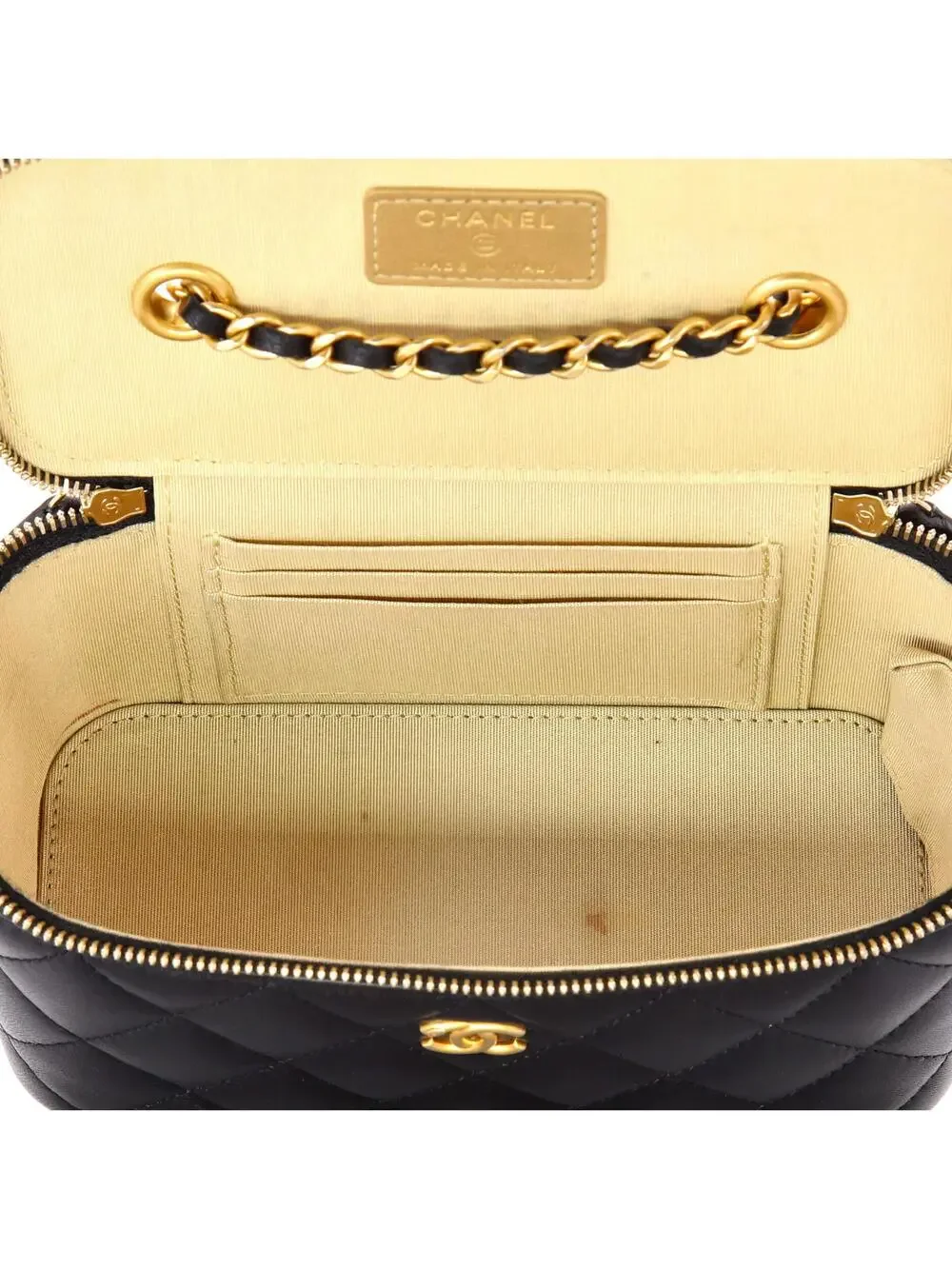 Chanel Pearl Crush Vanity Case With #301632C37B